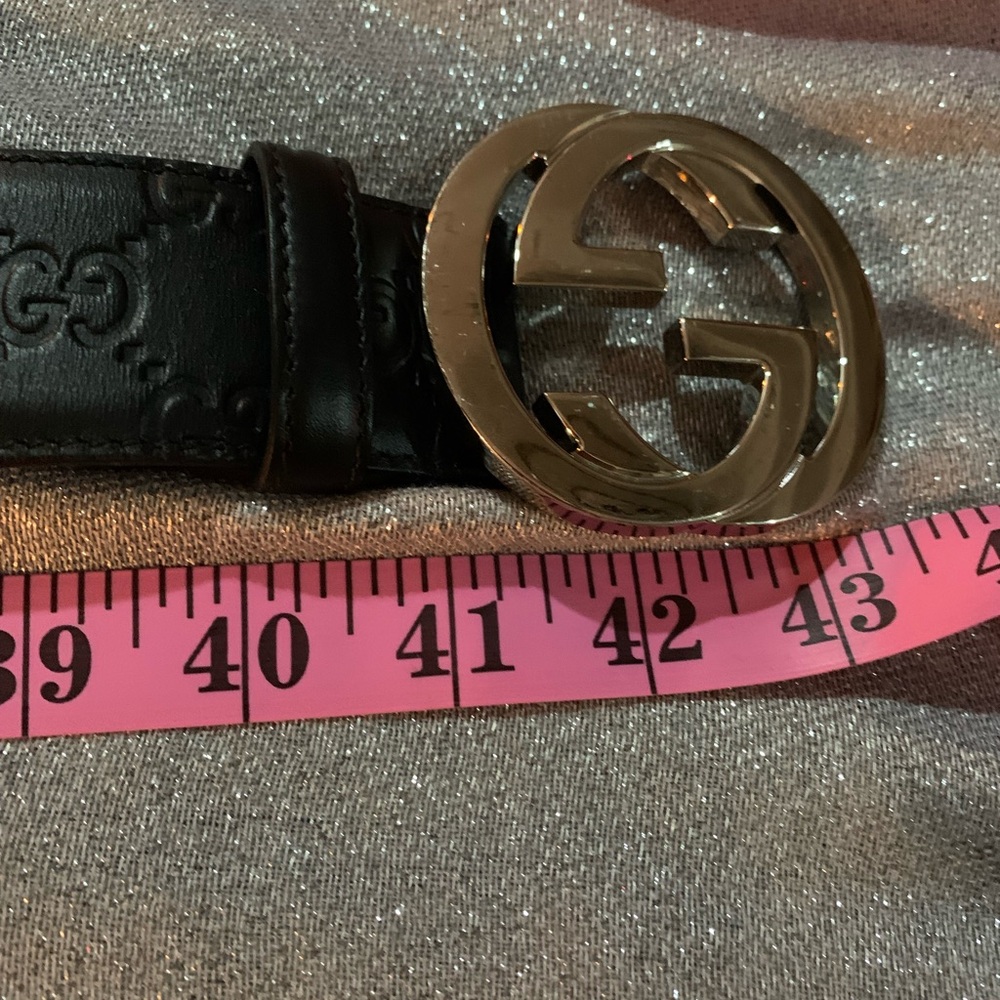 Gucci Black Leather Belt with Silver Logo Buckle - Picture 13 of 13